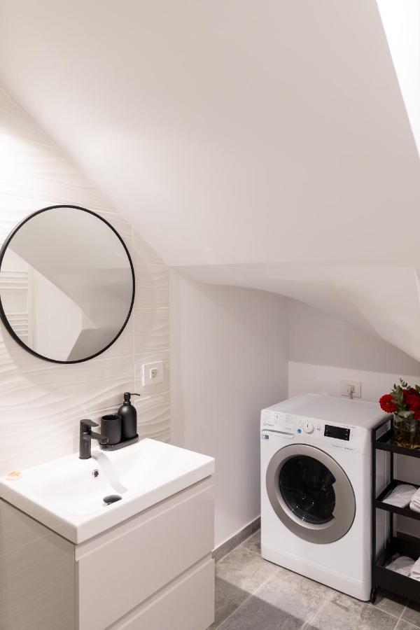 Studio 8 I One Bedroom Apartment I Airport I Therme Otopeni Dış mekan fotoğraf