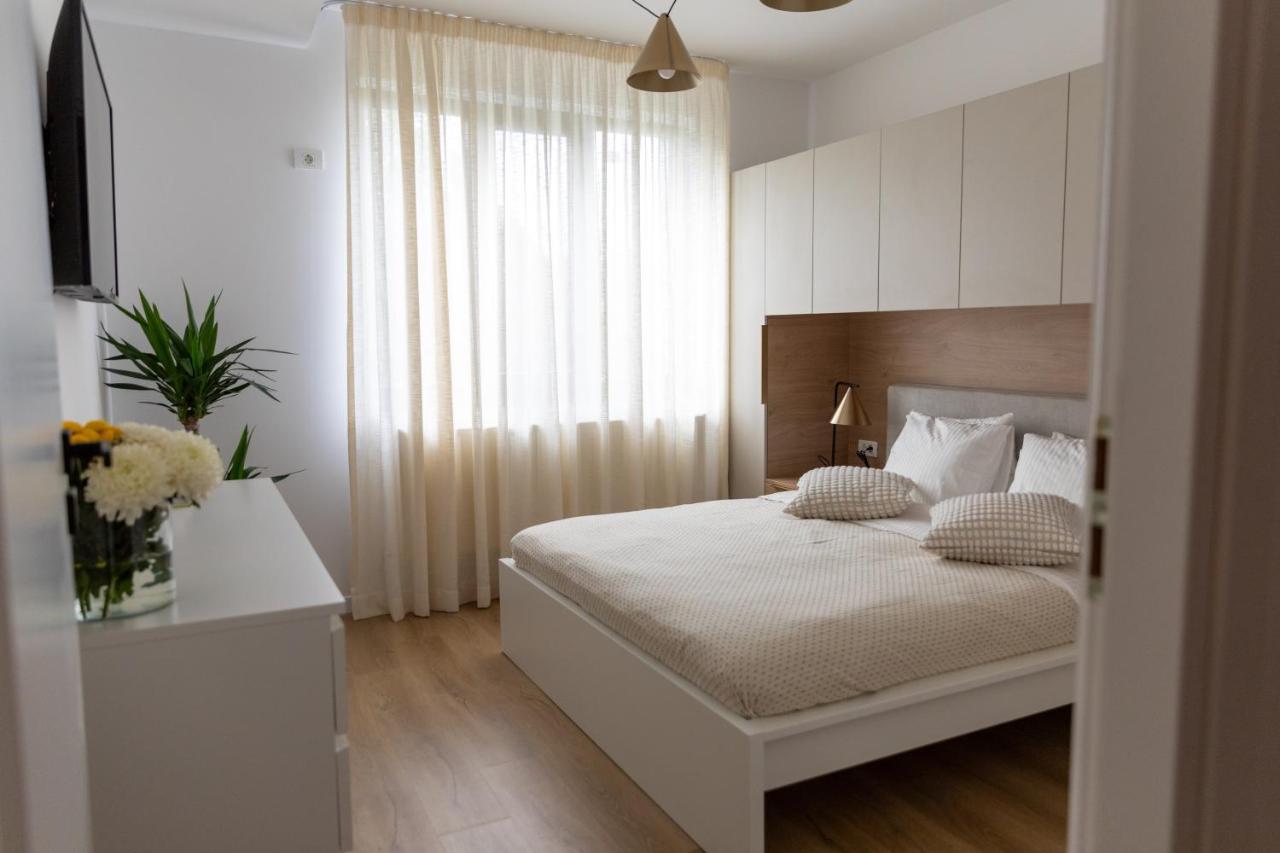 Studio 8 I One Bedroom Apartment I Airport I Therme Otopeni Dış mekan fotoğraf